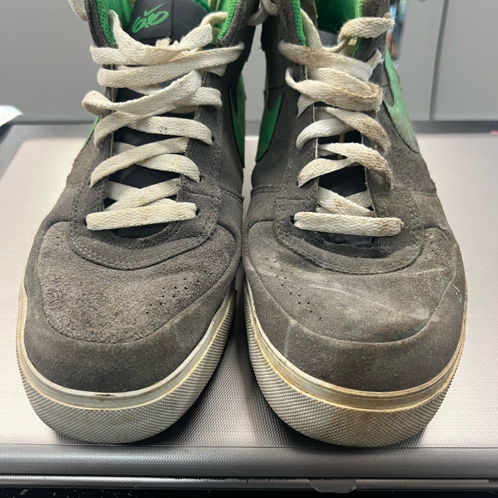 Nike men shoes.